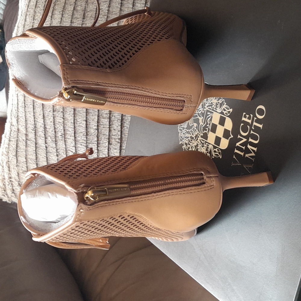Vince Camuto Tan Heeled Boots with Perforated Design - Picture 4 of 6
